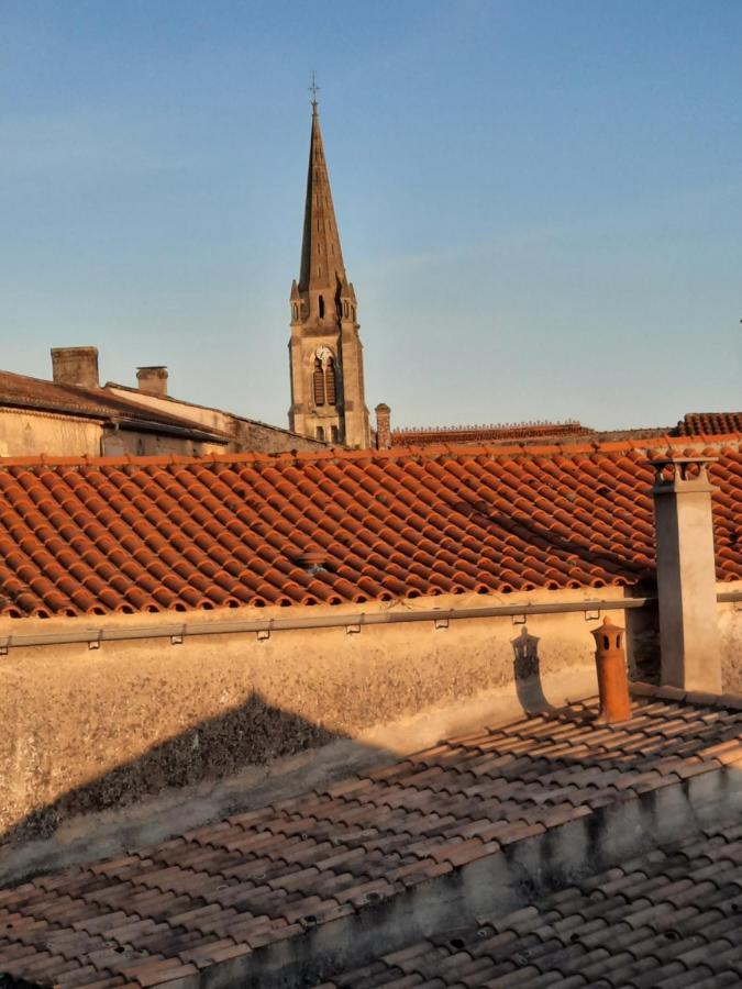 Maison D'Hotes - Le Logis Du Medoc Hotell Saint-Yzans-de-Médoc Exteriör bild